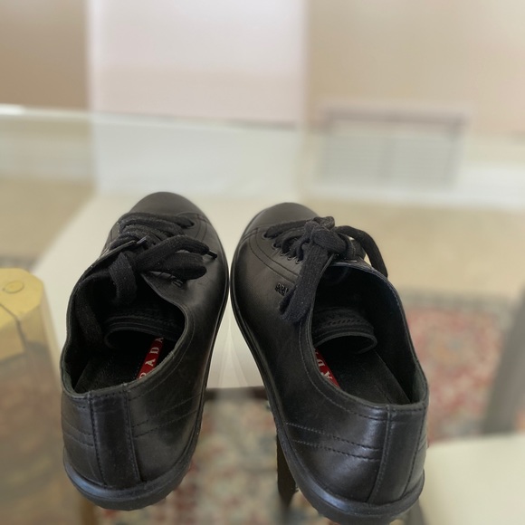 Prada sneakers in great condition - Picture 3 of 3